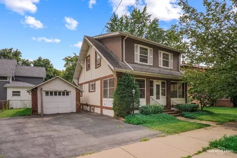 421 Simms St, Aurora, IL 60505