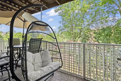 Exterior - 5450 Astor Ln #216, Rolling Meadows, IL 60008 photo 1 of 2