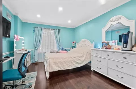 Bedroom - 5450 Astor Ln #216, Rolling Meadows, IL 60008 photo 1 of 2