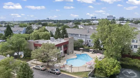 Exterior - 5450 Astor Ln #216, Rolling Meadows, IL 60008 photo 2 of 2