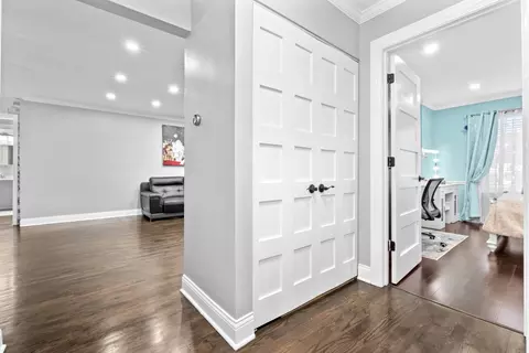 Entry Way - 5450 Astor Ln #216, Rolling Meadows, IL 60008 photo 1 of 3