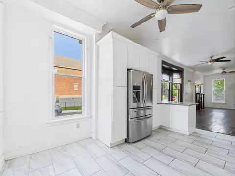 Kitchen - 656 E Bowen Ave, Chicago, IL 60653 photo 2 of 2