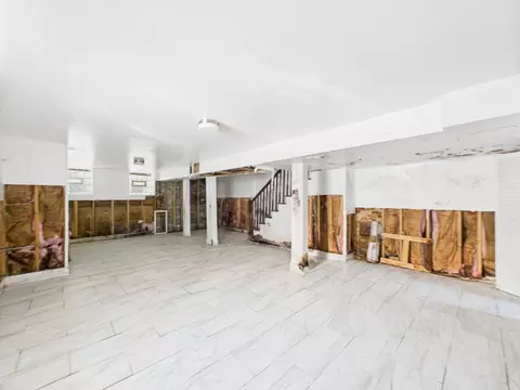 Other - 656 E Bowen Ave, Chicago, IL 60653 photo 4 of 4