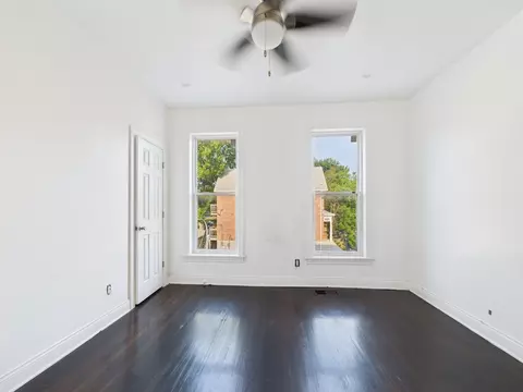 Bedroom - 656 E Bowen Ave, Chicago, IL 60653 photo 2 of 3
