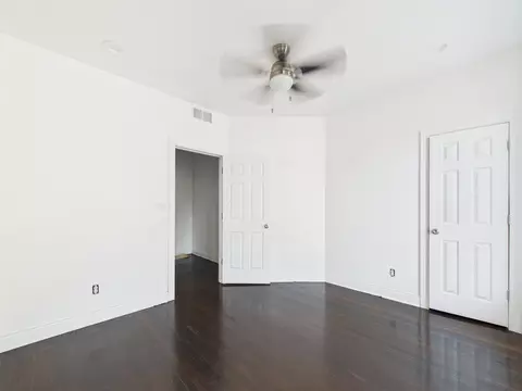 Bedroom - 656 E Bowen Ave, Chicago, IL 60653 photo 1 of 3
