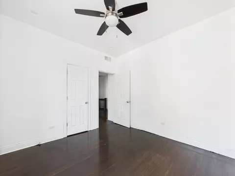 Bedroom - 656 E Bowen Ave, Chicago, IL 60653 photo 3 of 3