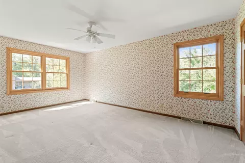 522 Joy Ln, Sleepy Hollow, IL 60118 photo 13