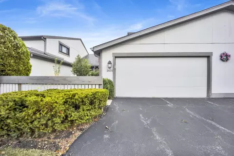 2631 Smith St, Rolling Meadows, IL 60008