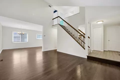 2631 Smith St, Rolling Meadows, IL 60008 photo 3
