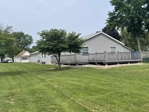 1832 La Salle St, Ottawa, IL 61350