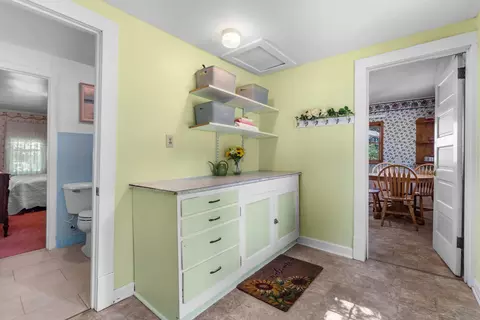 Entry Way - 39132 N Mound Ave, Spring Grove, IL 60081 photo 1 of 2