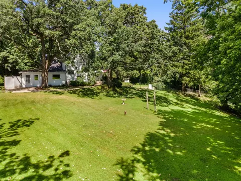 Exterior - 39132 N Mound Ave, Spring Grove, IL 60081 photo 6 of 10