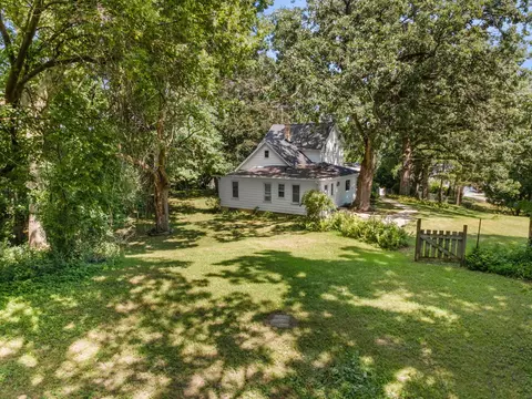 Exterior - 39132 N Mound Ave, Spring Grove, IL 60081 photo 9 of 10