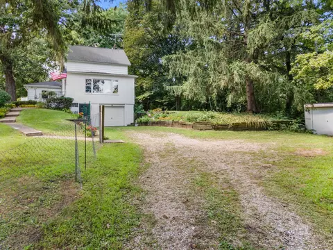 Exterior - 39132 N Mound Ave, Spring Grove, IL 60081 photo 3 of 10