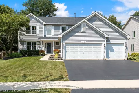 243 Berkeley Dr, Bolingbrook, IL 60440