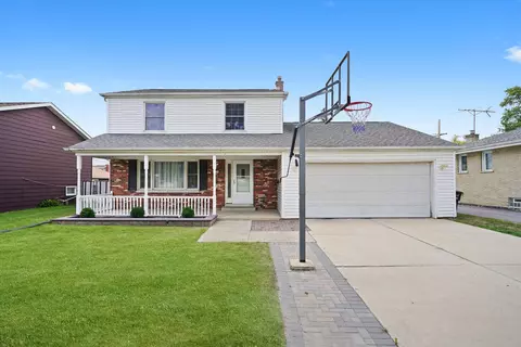 18214 Locust St, Lansing, IL 60438