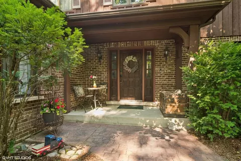 21370 N Andover Rd, Kildeer, IL 60047