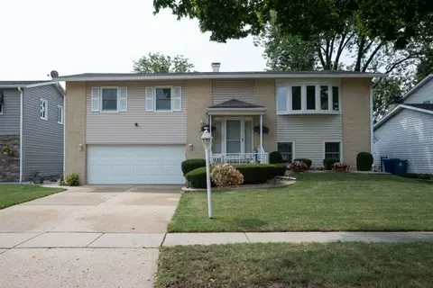 1408 S Hickory Dr, Mount Prospect, IL 60056