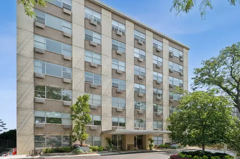 1440 Sheridan Rd #705, Wilmette, IL 60091