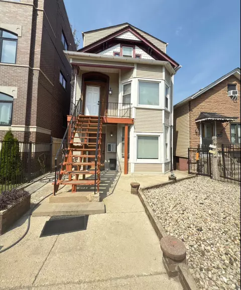 822 S Bell Ave, Chicago, IL 60612