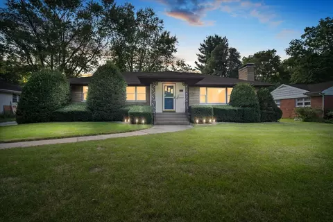 111 N Adelaide St, Normal, IL 61761