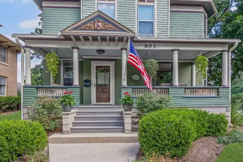 903 Douglas Ave, Elgin, IL 60120 photo 3