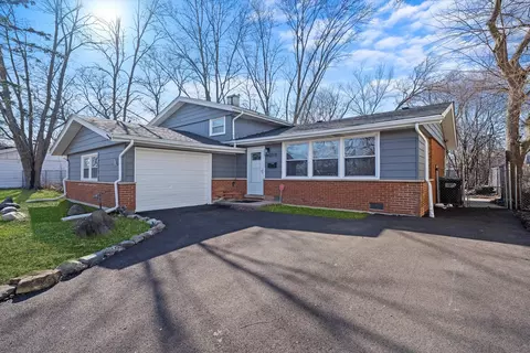 Exterior - 3508 Maple Ln, Hazel Crest, IL 60429 photo 3 of 8