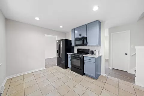 Kitchen - 3508 Maple Ln, Hazel Crest, IL 60429 photo 2 of 2