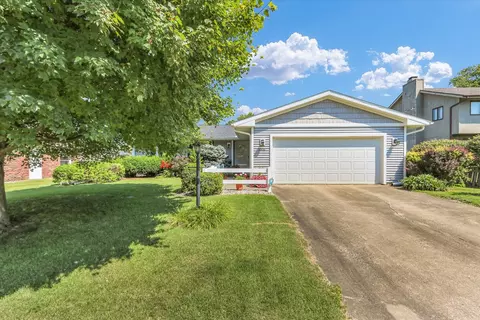 1506 Harrington Dr, Champaign, IL 61821