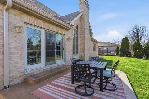 Exterior - 11924 195th St, Mokena, IL 60448 photo 8 of 14