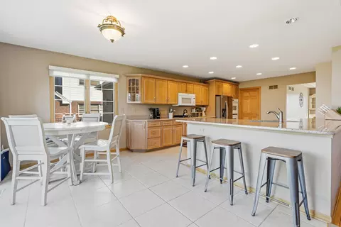 Kitchen - 11924 195th St, Mokena, IL 60448 photo 4 of 4