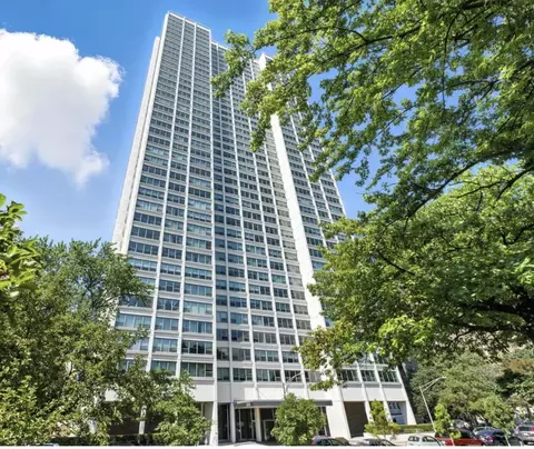 1700 E 56th St #3609-3610, Chicago, IL 60637