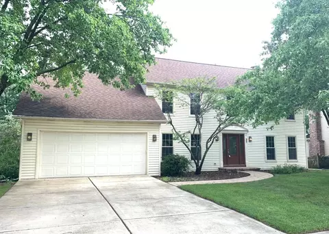 35 Venetian Way, Wheaton, IL 60189