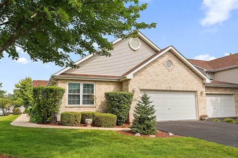687 Grace Ct, New Lenox, IL 60451