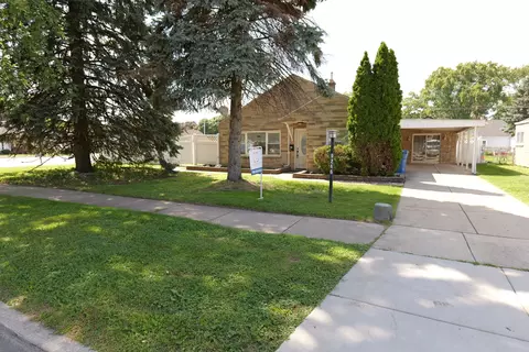 9246 S 49th Ave, Oak Lawn, IL 60453