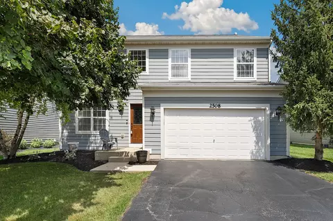 2508 Rosehall Ln, Aurora, IL 60503