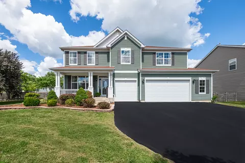 2373 Heron Ln, Wauconda, IL 60084