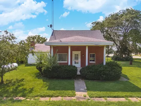 13163 N 2760 East Rd, Forrest, IL 61741