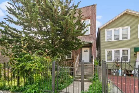 2443 W Arthington St, Chicago, IL 60612