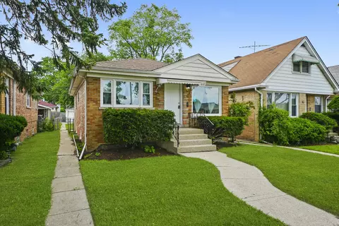 1032 Eastern Ave, Bellwood, IL 60104