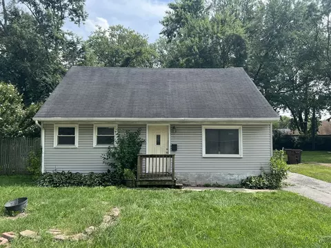 56 Apache St, Park Forest, IL 60466