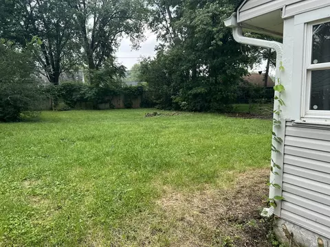 Exterior - 56 Apache St, Park Forest, IL 60466 photo 5 of 6