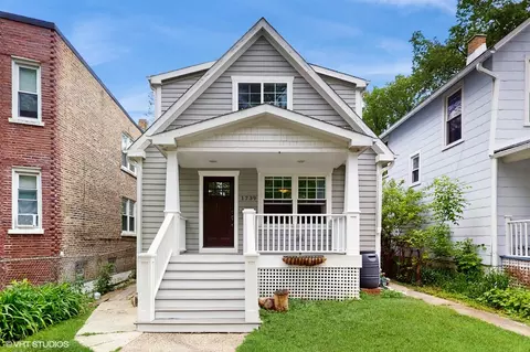 1739 Dodge Ave, Evanston, IL 60201