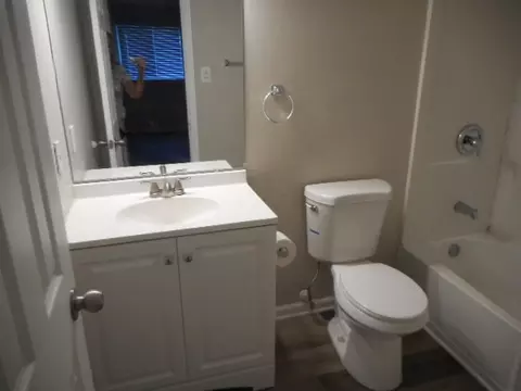 1860 Ashley Rd, Hoffman Estates, IL 60169 photo 22