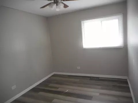 1860 Ashley Rd, Hoffman Estates, IL 60169 photo 15