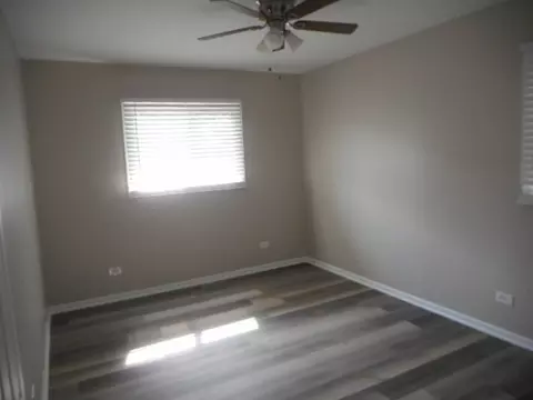 1860 Ashley Rd, Hoffman Estates, IL 60169 photo 14