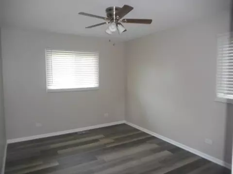 1860 Ashley Rd, Hoffman Estates, IL 60169 photo 20