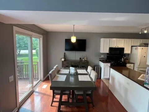 Dining - 1367 Spaulding Rd, Bartlett, IL 60103 photo 1 of 2