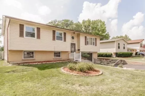 7326 Northway Dr, Hanover Park, IL 60133
