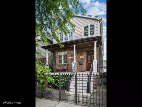 1923 W Berenice Ave, Chicago, IL 60613